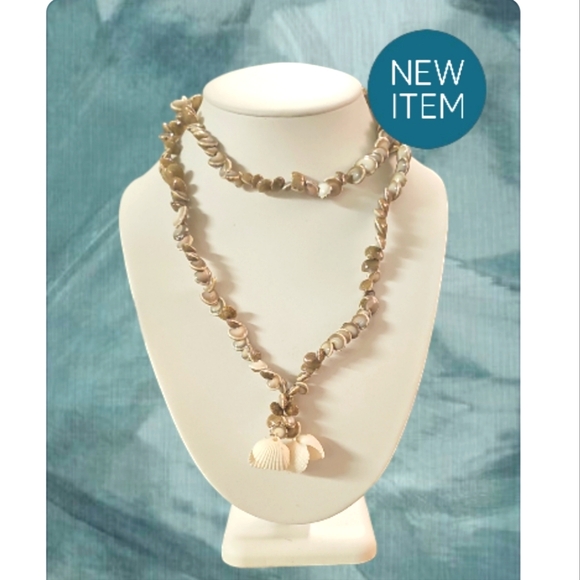 Vintage Shell Tassel Necklace. - Picture 1 of 4